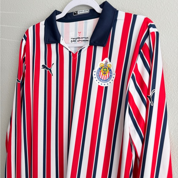 Chivas 2018 Club World cup home longsleeve jersey - Picture 3 of 4